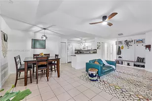 9292 NW 54th St, Sunrise, FL 33351 - Photo 6