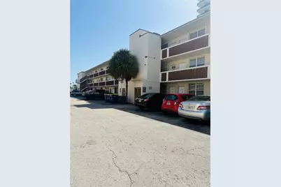 1770 79th St Cswy #D315, North Bay Village, FL 33141 - Photo 10
