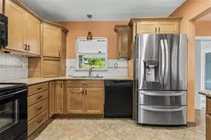 510 SW 70th Ave, Pembroke Pines, FL 33023 - Photo 20