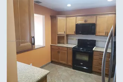 510 SW 70th Ave, Pembroke Pines, FL 33023 - Photo 36