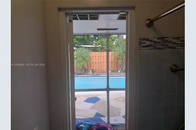 510 SW 70th Ave, Pembroke Pines, FL 33023 - Photo 22