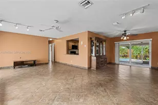 510 SW 70th Ave, Pembroke Pines, FL 33023 - Photo 12