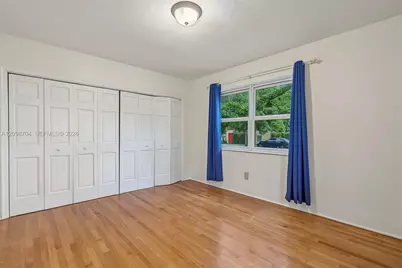 508 N Castania Ave, Coral Gables, FL 33146 - Photo 10