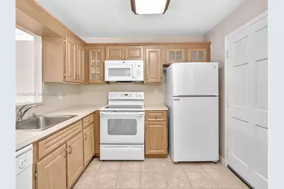 3600 NE 170th St #203, North Miami Beach, FL 33160 - Photo 8