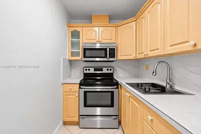 4715 NW 7th St #104-2, Miami, FL 33126 - Photo 8