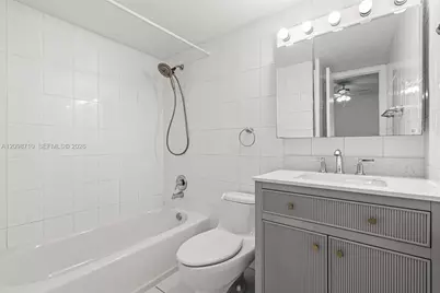 4715 NW 7th St #104-2, Miami, FL 33126 - Photo 16