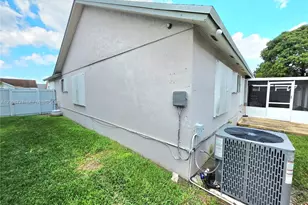 20317 NW 33rd Ave, Miami Gardens, FL 33056 - Photo 18