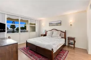1420 Brickell Bay Dr, Miami, FL 33131 - Photo 12