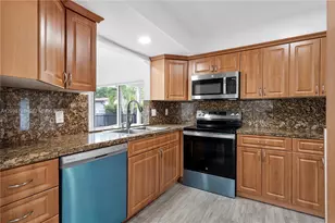 11240 Sheridan St, Pembroke Pines, FL 33026 - Photo 20
