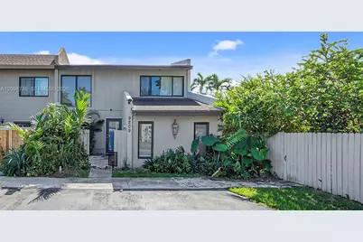 9209 SW 136th St Cir #--, Miami, FL 33176 - Photo 1