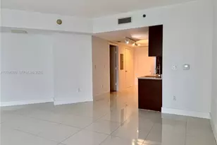 475 Brickell Ave, Miami, FL 33131 - Photo 10