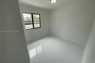 298 NW 97th St, Miami, FL 33150 - Photo 18