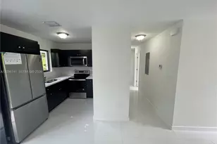 298 NW 97th St, Miami, FL 33150 - Photo 12