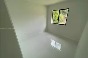 298 NW 97th St, Miami, FL 33150 - Photo 28