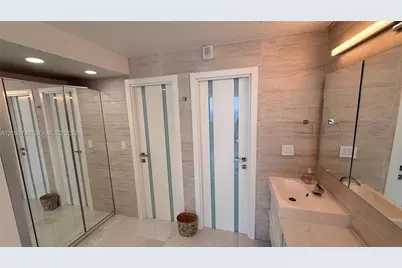 [Address not provided], Hallandale Beach, FL 33009 - Photo 12