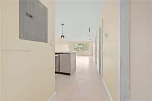 1400 NE 191st St, Miami, FL 33179 - Photo 8