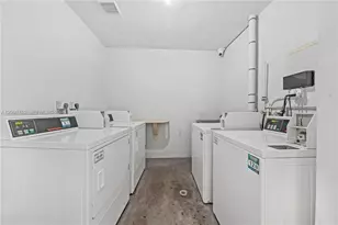 1400 NE 191st St, Miami, FL 33179 - Photo 22
