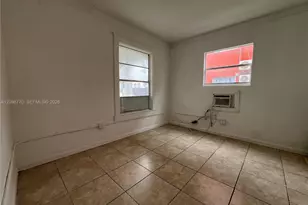 430 SW 3rd St, Miami, FL 33130 - Photo 4