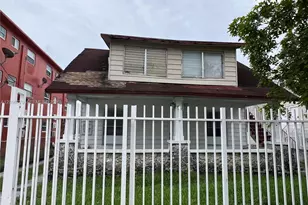 430 SW 3rd St, Miami, FL 33130 - Photo 2