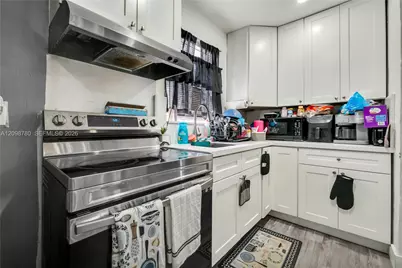 2308 NW 13th Ct, Fort Lauderdale, FL 33311 - Photo 6