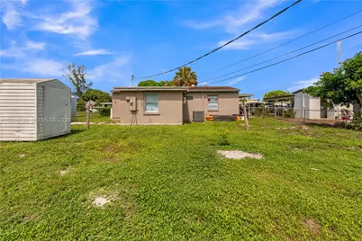 2308 NW 13th Ct, Fort Lauderdale, FL 33311 - Photo 18