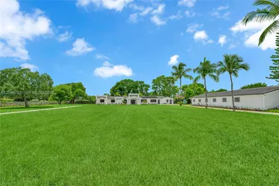 17640 SW 52nd Ct, Southwest Ranches, FL 33331 - Photo 4