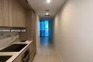 77 SE 5th St, Miami, FL 33131 - Photo 36