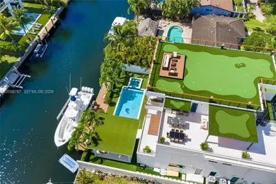 13145 Coronado Dr, North Miami, FL 33181 - Photo 2