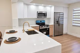 12600 SW 5th Ct, Pembroke Pines, FL 33027 - Photo 1