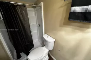 425 NW 210th St, Miami Gardens, FL 33169 - Photo 12