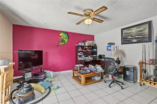 9528 NW 53rd St, Sunrise, FL 33351 - Photo 12