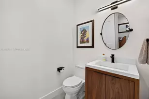200 NE 14th Ave, Fort Lauderdale, FL 33301 - Photo 46