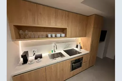 11 NE 6th St #406, Miami, FL 33132 - Photo 1