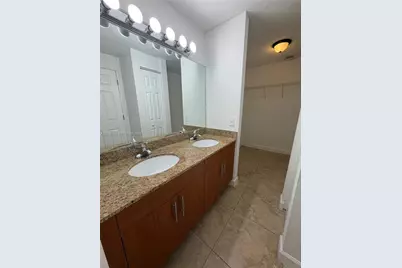 11 Antilla Ave #B, Coral Gables, FL 33134 - Photo 4