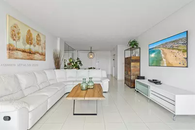 300 Bayview Dr #1710, Sunny Isles Beach, FL 33160 - Photo 14