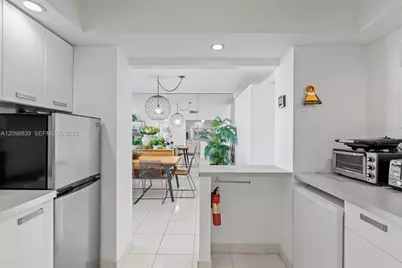 300 Bayview Dr #1710, Sunny Isles Beach, FL 33160 - Photo 10