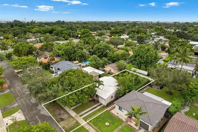 250 Laurel Way, Miami Springs, FL 33166 - Photo 30