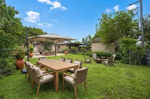 250 Laurel Way, Miami Springs, FL 33166 - Photo 6