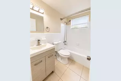 101 SE 9th St #6, Hallandale Beach, FL 33009 - Photo 6