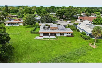 6204 Jacaranda Cir, Tamarac, FL 33319 - Photo 48