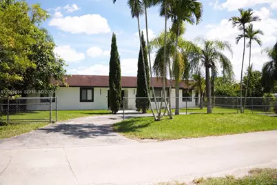17475 SW 182nd Ave, Miami, FL 33187 - Photo 1