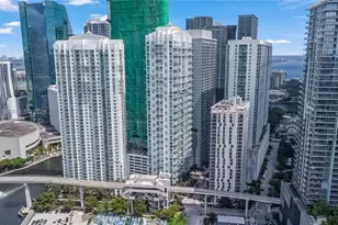 41 SE 5th St, Miami, FL 33131 - Photo 42