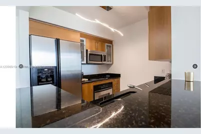 325 S Biscayne Blvd #2624, Miami, FL 33131 - Photo 4