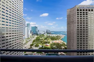 325 S Biscayne Blvd, Miami, FL 33131 - Photo 6