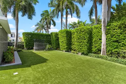 224 S Island, Golden Beach, FL 33160 - Photo 8