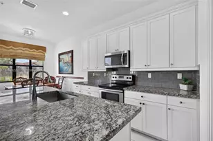 11646 SW 13th Ln, Pembroke Pines, FL 33025 - Photo 22