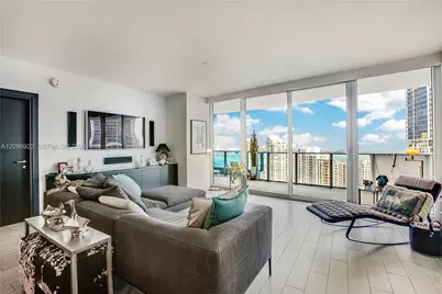 200 Biscayne Boulevard Way #4307, Miami, FL 33131 - Photo 8