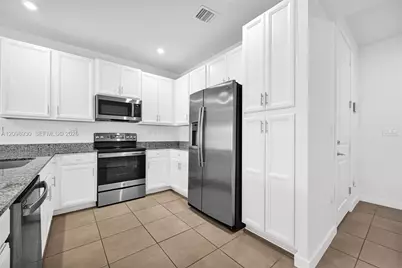 10817 SW 233rd St, Homestead, FL 33032 - Photo 2