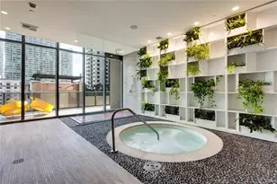 45 SW 9th St, Miami, FL 33130 - Photo 24