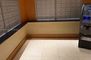 253 NE 2nd St, Miami, FL 33132 - Photo 26